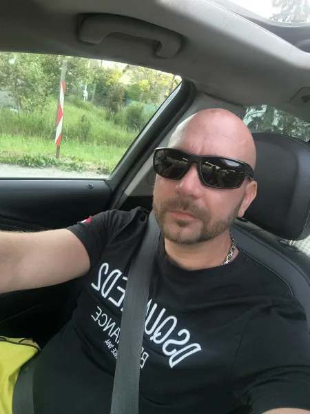 Róbert profilképe